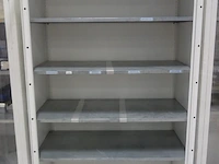 Metalen vitrinekast - afbeelding 2 van  3