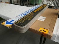 Metalen wegaanwijzigers - afbeelding 3 van  4