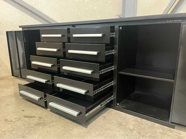 Metalen werkbank - afbeelding 12 van  14