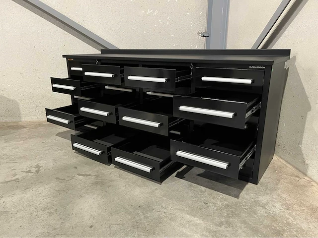 Metalen werkbank - afbeelding 14 van  14