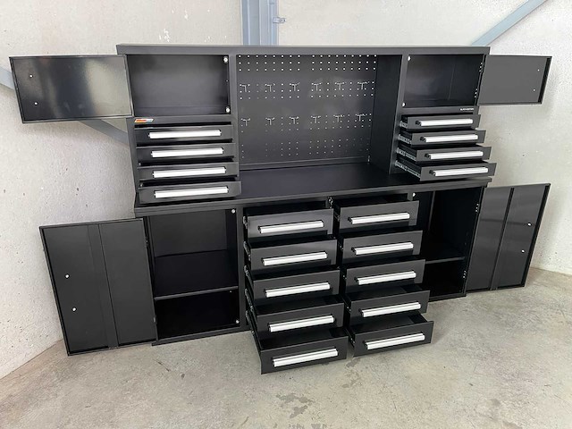 Metalen werkbank - afbeelding 17 van  17