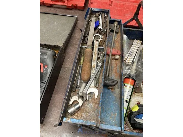 Metalen werkkoffer met inhoud - afbeelding 2 van  4