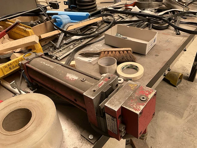 Metalen werkstation (voor deurbeslag) - afbeelding 4 van  22