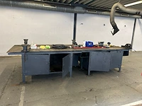 Metalen werktafel met inhoud - afbeelding 1 van  7