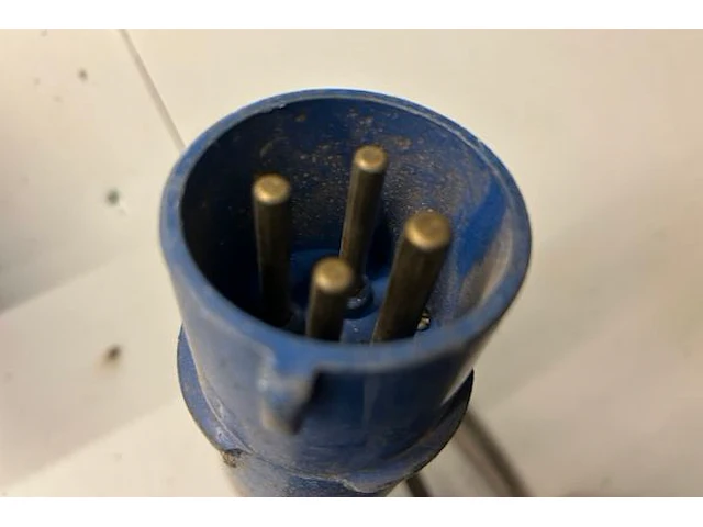 Metalen werktafel met inhoud - afbeelding 5 van  7