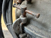 Metalen werktafel met inhoud - afbeelding 12 van  17