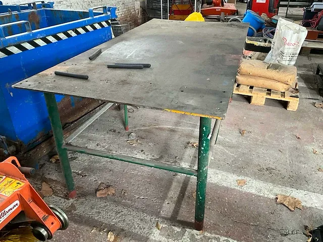 Metalen werktafel - afbeelding 2 van  4