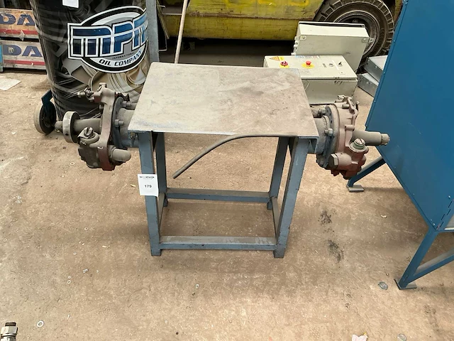 Metalen werktafel - afbeelding 1 van  3