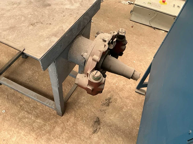 Metalen werktafel - afbeelding 2 van  3