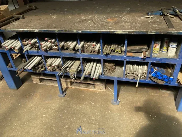 Metalen werktafel - afbeelding 3 van  3