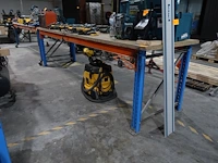 Metalen werktafel - afbeelding 1 van  2