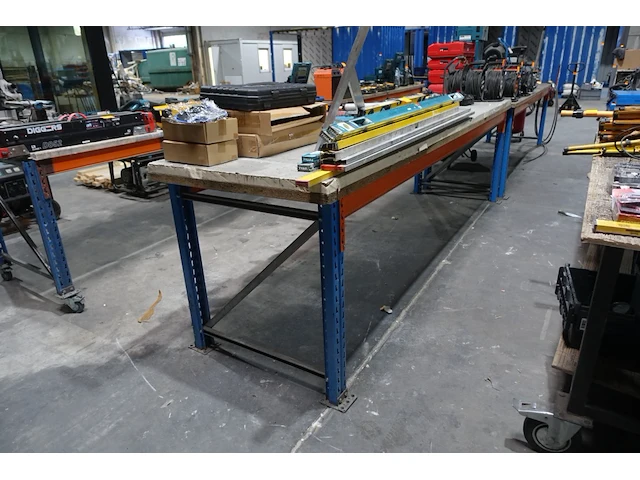Metalen werktafel - afbeelding 2 van  2