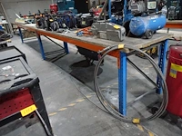Metalen werktafel - afbeelding 1 van  3