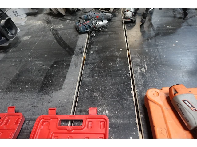 Metalen werktafel - afbeelding 3 van  4