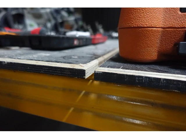 Metalen werktafel - afbeelding 4 van  4