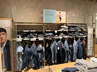 Metalen winkel inrichting / metalen wandrekken - afbeelding 5 van  7