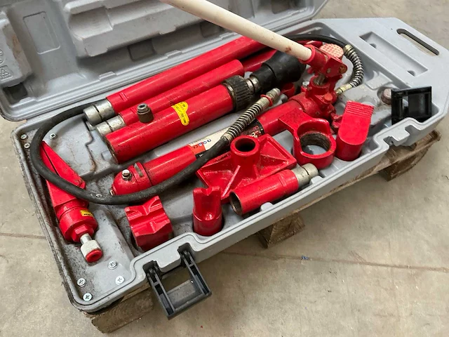 Metalworks hydraulische uitdeukset - afbeelding 2 van  7