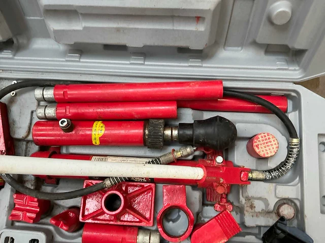 Metalworks hydraulische uitdeukset - afbeelding 3 van  7