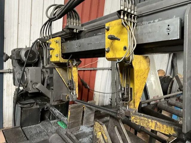 Metora hme405 bandzaagmachine - afbeelding 24 van  26