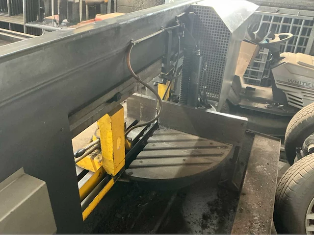 Metora mb 330/1 metalen horizontale bandzaagmachine - afbeelding 8 van  13