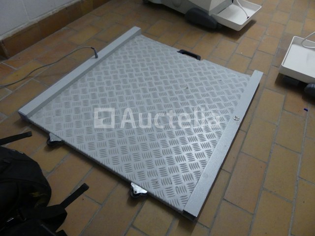 Metro r320 schaal - afbeelding 1 van  8