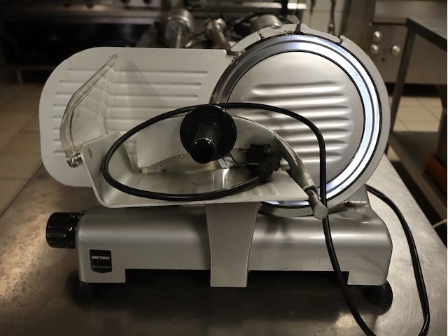 Metro snijmachine - afbeelding 1 van  3