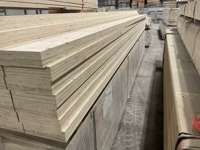 Metsä wood kerto-s lvl houten balken (63x) - afbeelding 3 van  5