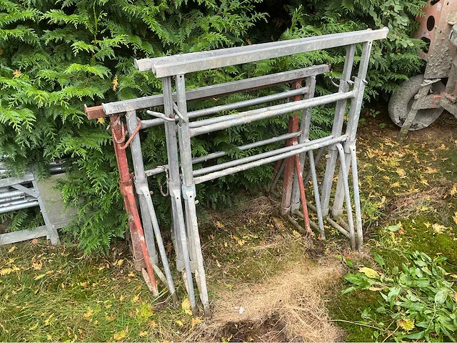 Metsersschragen overige aannemersmateriaal (17x) - afbeelding 1 van  2