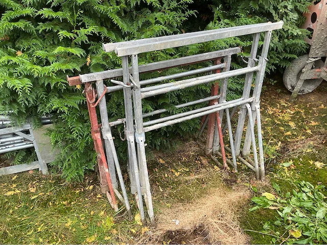 Metsersschragen overige aannemersmateriaal (17x) - afbeelding 2 van  2