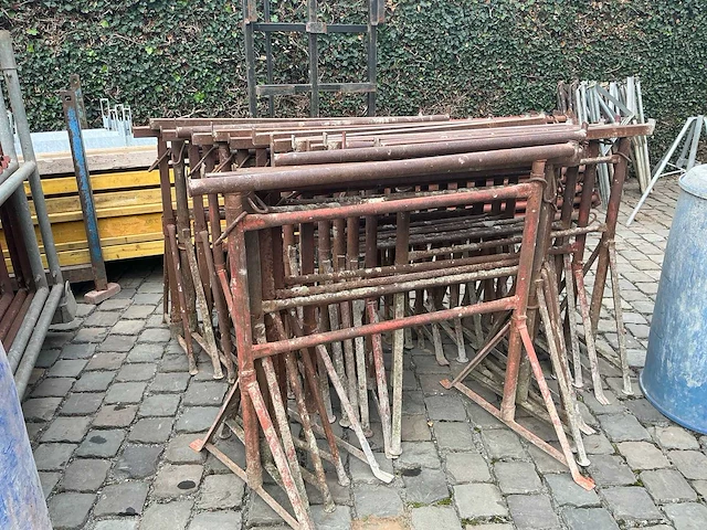 Metsschragen / metserschoren steiger (19x) - afbeelding 1 van  2