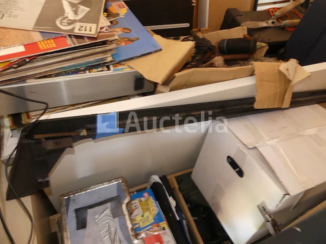 Meubels, consumptiegoederen - afbeelding 57 van  82