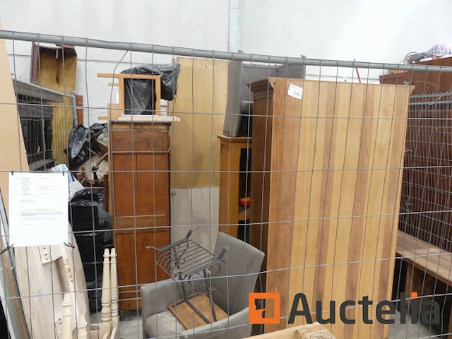 Meubels en consumptiegoederen (beslag) - afbeelding 5 van  8