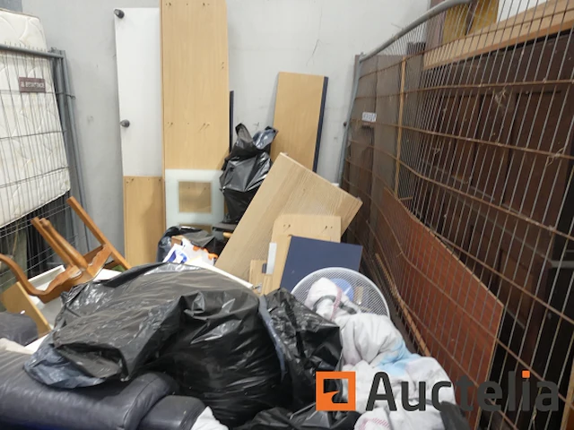 Meubels en consumptiegoederen (beslag) - afbeelding 5 van  5