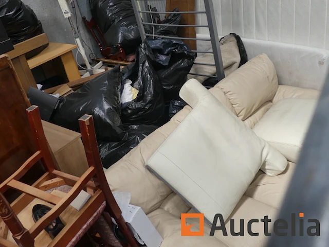 Meubels en consumptiegoederen (beslag) - afbeelding 4 van  6