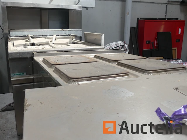 Meubels en consumptiegoederen (beslag) - afbeelding 1 van  6