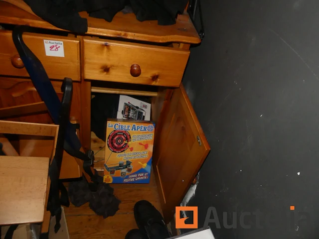 Meubels, serviesgoed - afbeelding 10 van  10