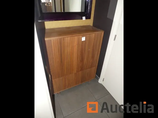 Meubilair 4 deuren en de productinhoud, spiegel - afbeelding 3 van  5