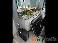 Meubilair bar met 4 luidsprekers, 2 krukken, verschillend - afbeelding 1 van  16