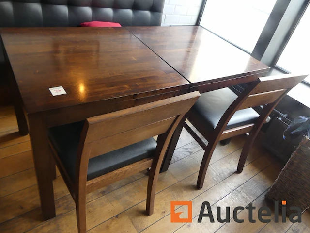 Meubilair; tafels en stoelen - afbeelding 2 van  7
