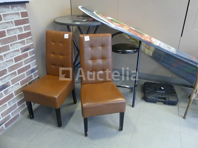 Meubilair; tafels, stoelen,... - afbeelding 4 van  11