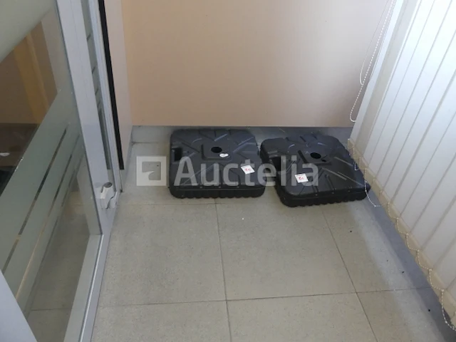 Meubilair; tafels, stoelen,... - afbeelding 6 van  11