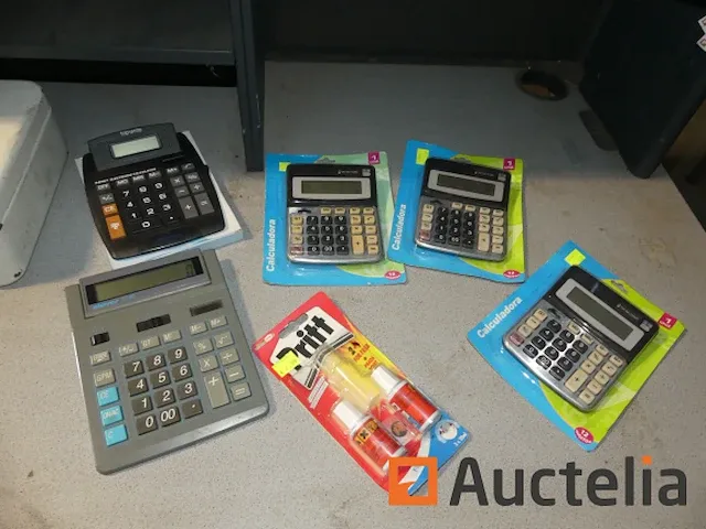 Meubilair van bureautafel en kleine apparatuur van bureautafel - afbeelding 2 van  9
