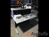 Meubilair van bureautafel en kleine apparatuur van bureautafel - afbeelding 8 van  9