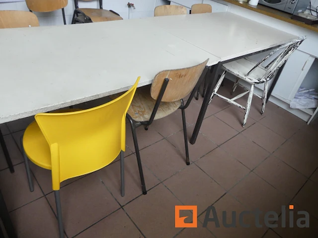 Meubilair voor de refter - afbeelding 2 van  6