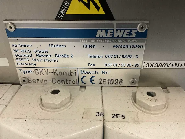 Mewes gkv-kombi flacon afsluitmachine - afbeelding 9 van  18