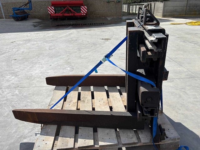 Meyer - 1986 - 3-0504 - overige intern transport - afbeelding 4 van  6