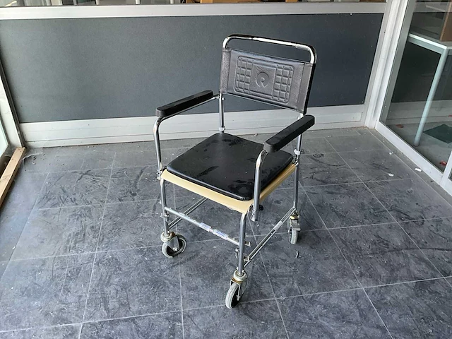 Meyra 8308098 rolstoel - afbeelding 1 van  6