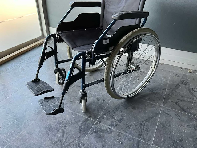 Meyra eurochair rolstoelen (5x) - afbeelding 2 van  9
