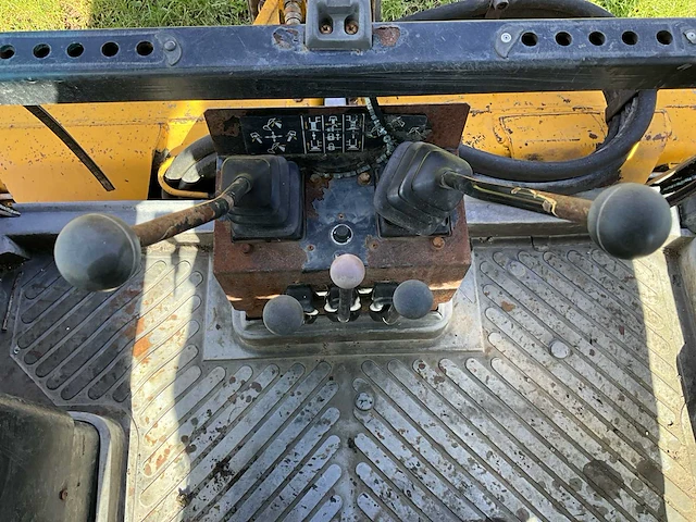 Mf 50h graaflaadmachine - afbeelding 15 van  37