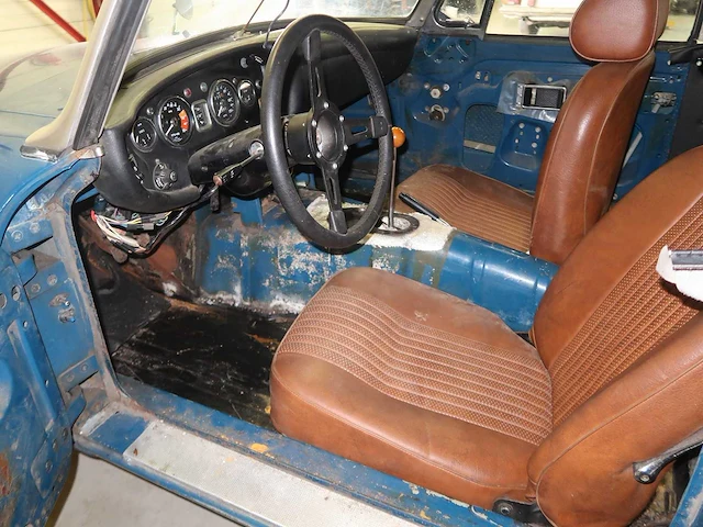 Mg - b - klassieke auto's >15 - afbeelding 44 van  67